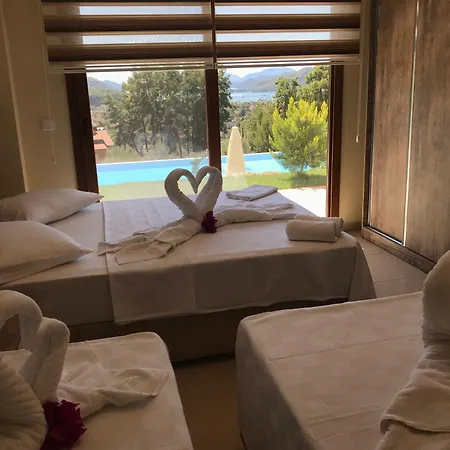 Aparthotel In Forest