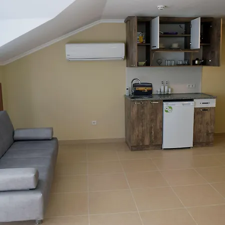 In Forest Aparthotel