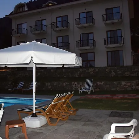 Apart Otel In Forest