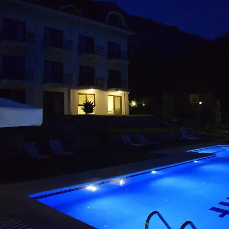 Aparthotel In Forest