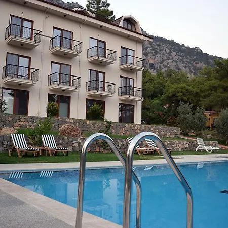 In Forest Aparthotel