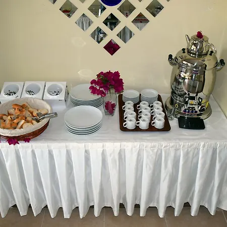In Forest Aparthotel 3*