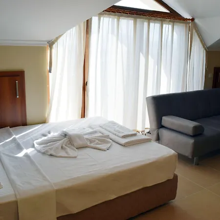 Aparthotel In Forest Göcek